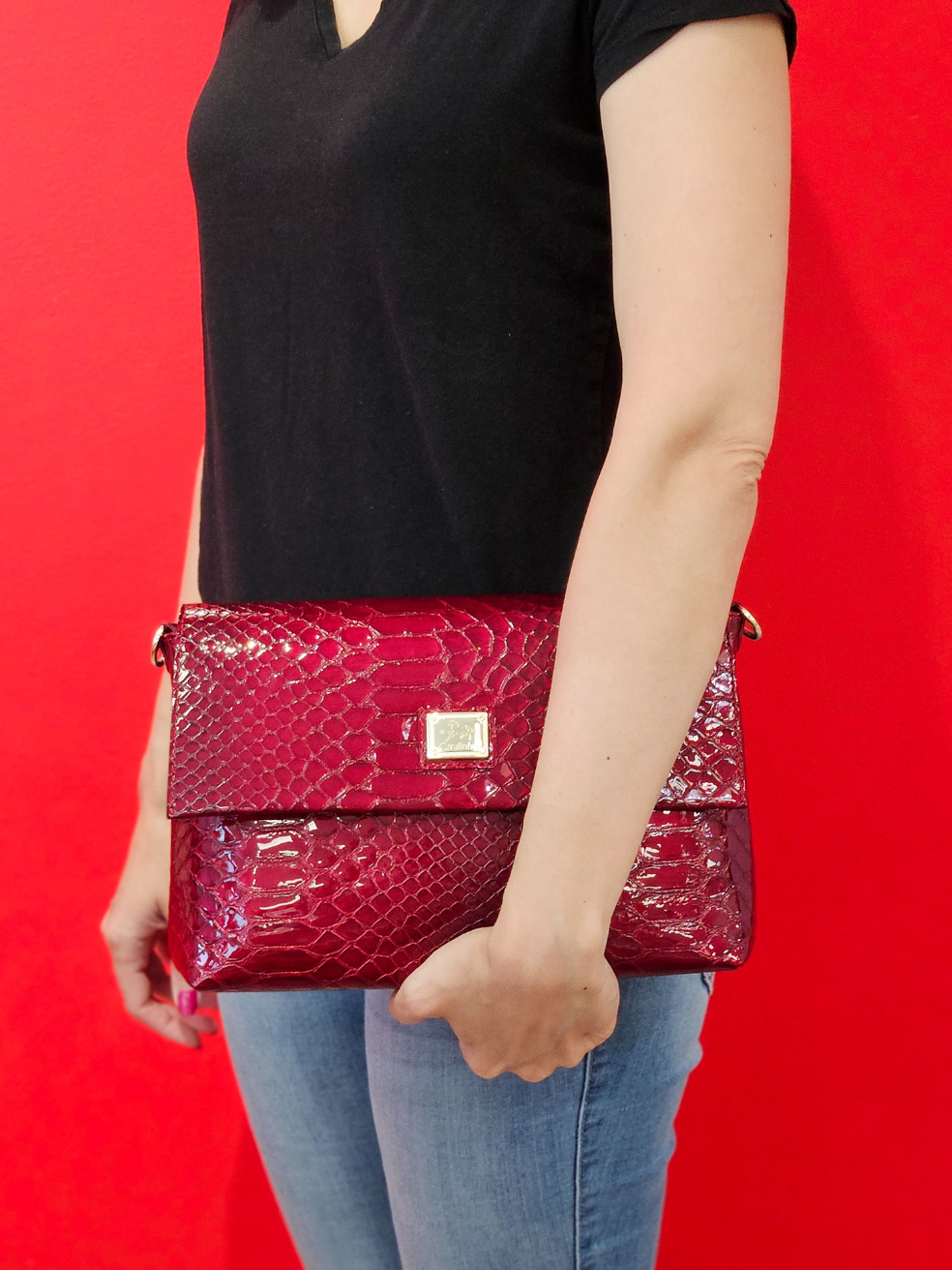 Cavalinho Gallop 3 in 1: Patent Leather Clutch, Handbag or Crossbody Bag SKU 18170509.04 #color_red